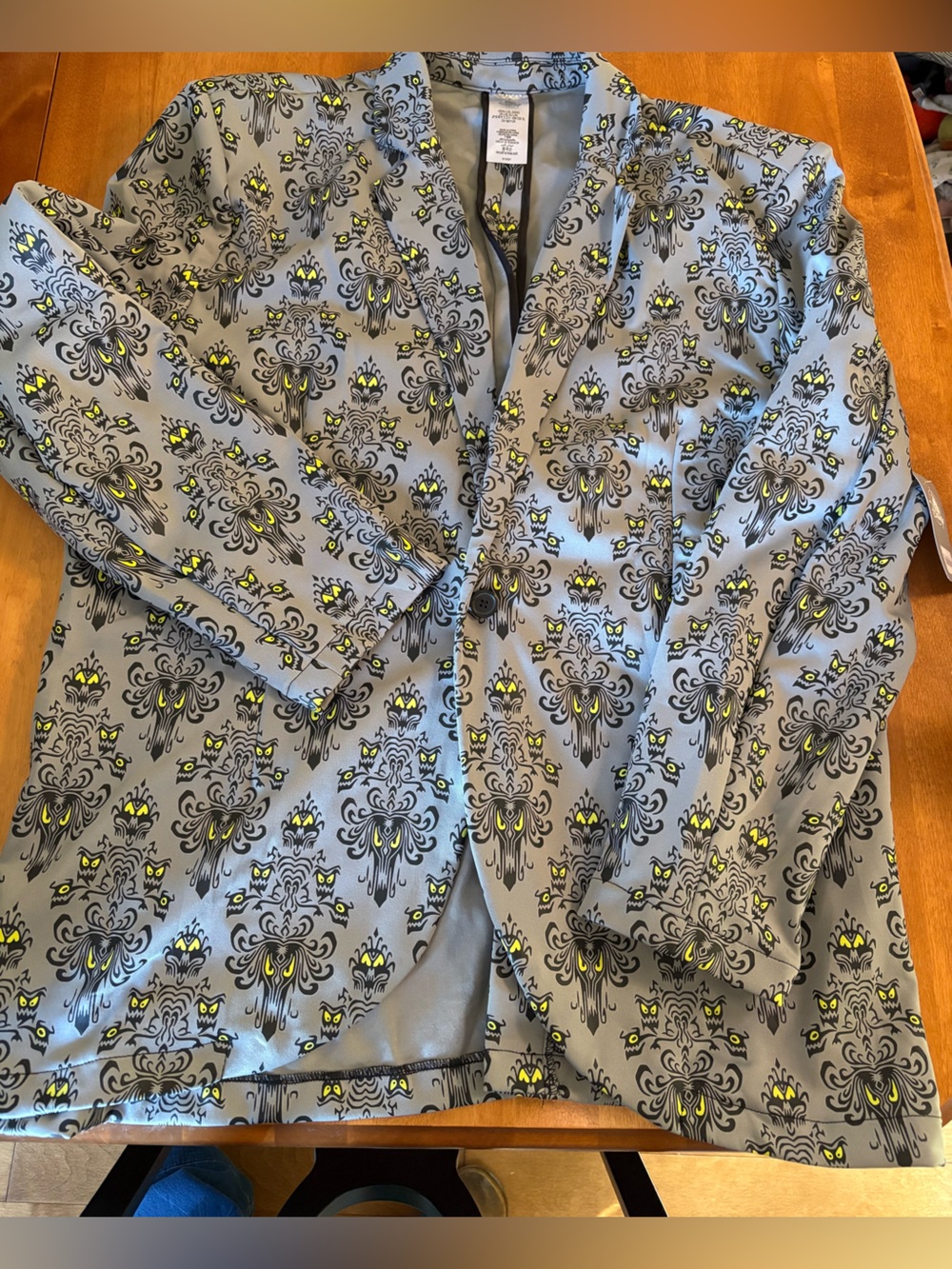 Disney haunted mansion blazers size large/xl